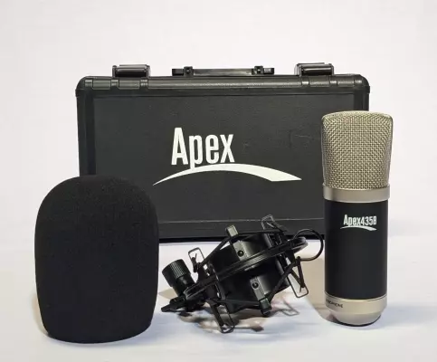 Apex - Compact Studio Condenser Mic with Case - Black